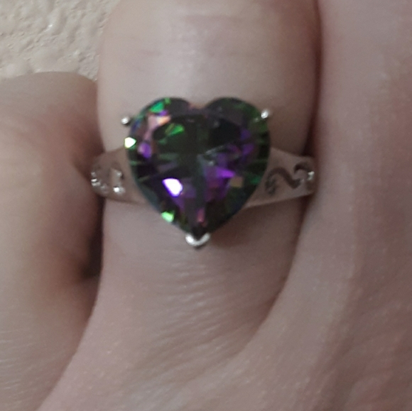 New Huge Heart Shaped Mystic Topaz 925 Silver Ring. - Picture 8 of 15